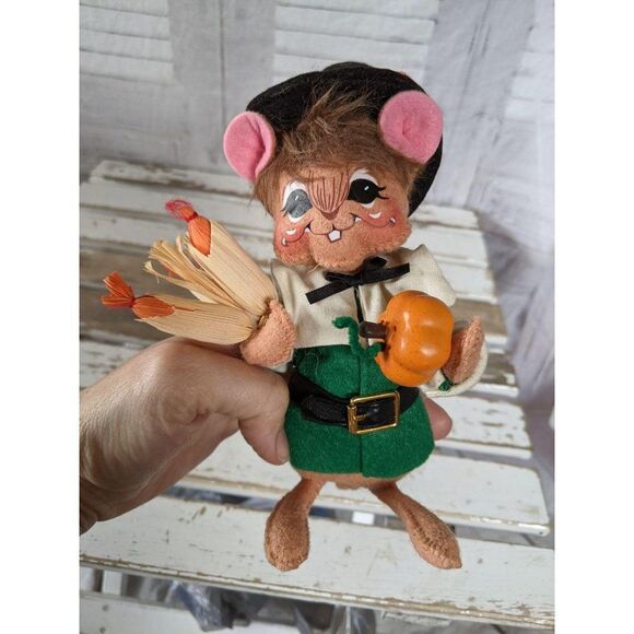 Emily Thanksgiving Pilgrim pumpkin corn mouse Than - Picture 5 of 7